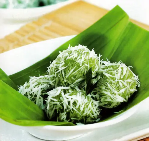 klepon jajanan pasar indonesia