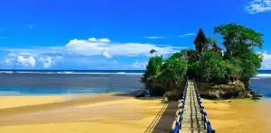 Wisata Pantai Balekambang Wisata Pantai Balekambang