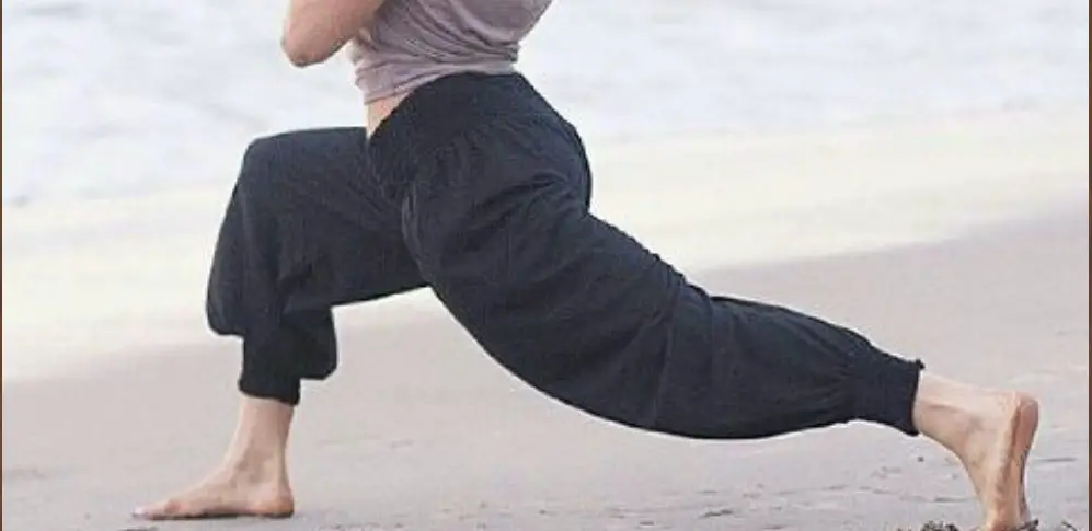 Celana Yoga, Bikin Gerak Lebih Leluasa 2 Celana Yoga