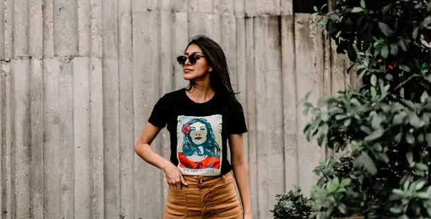 Memilih Baju Distro